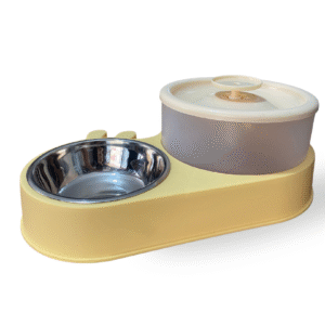 Plato conejo con fuente de agua